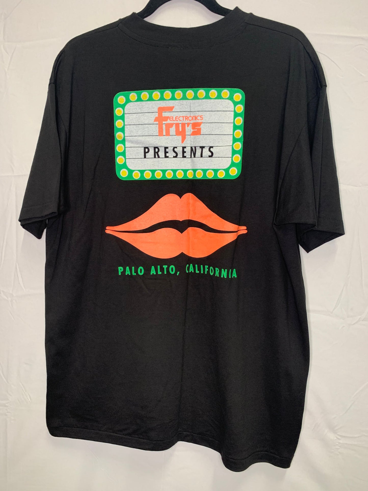 RARE - Vintage 90’s Fry’s Electrics {Palo Alto, CA) Old School Tshirt (Sz XL)