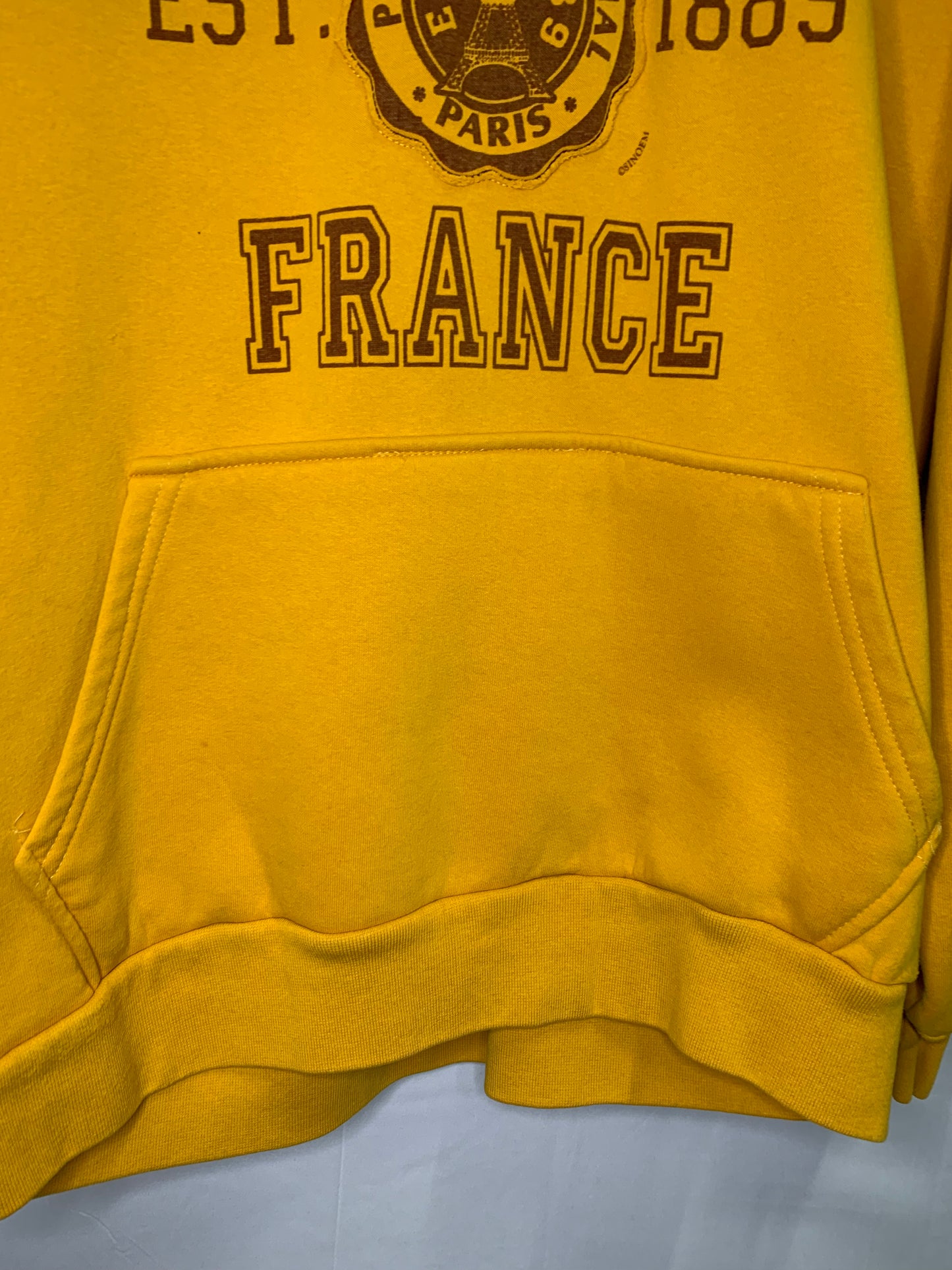 Produit Original Paris France Men’s Hooded Plush Sweater (Sz Large)