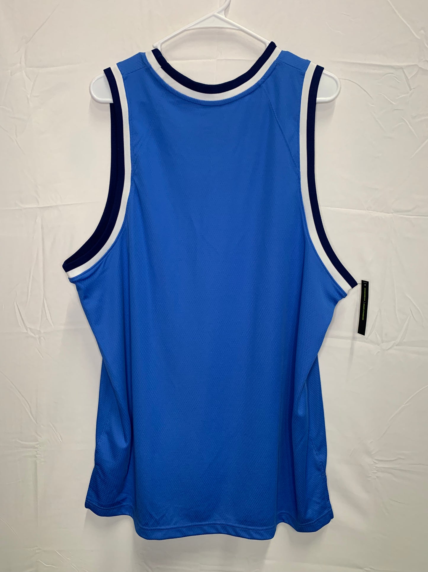 NWT - Nike Standard Fit / Dri-Fit Discontinued Basketball Performance Jersey (Sz XL)