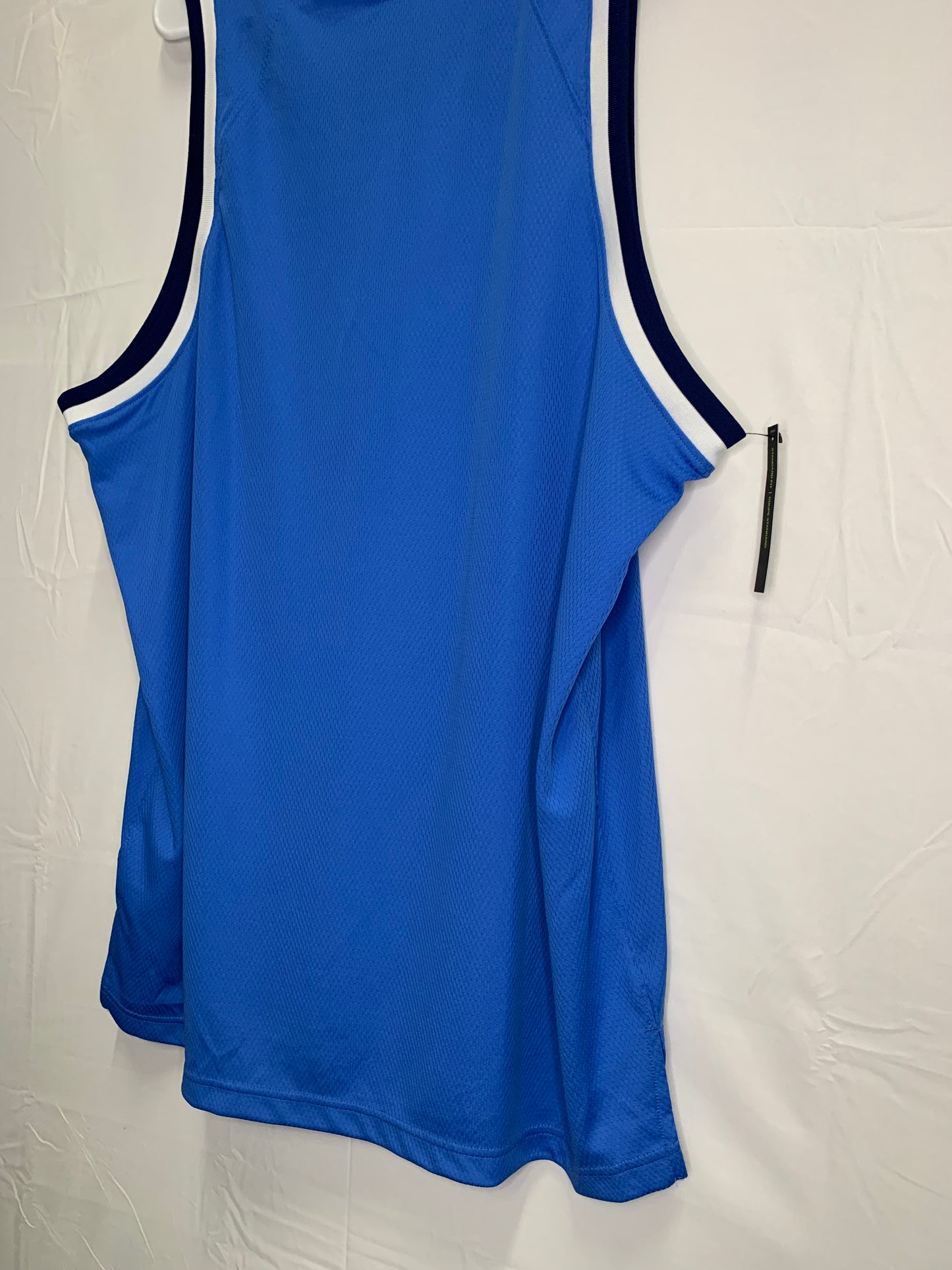 NWT - Nike Standard Fit / Dri-Fit Discontinued Basketball Performance Jersey (Sz XL)