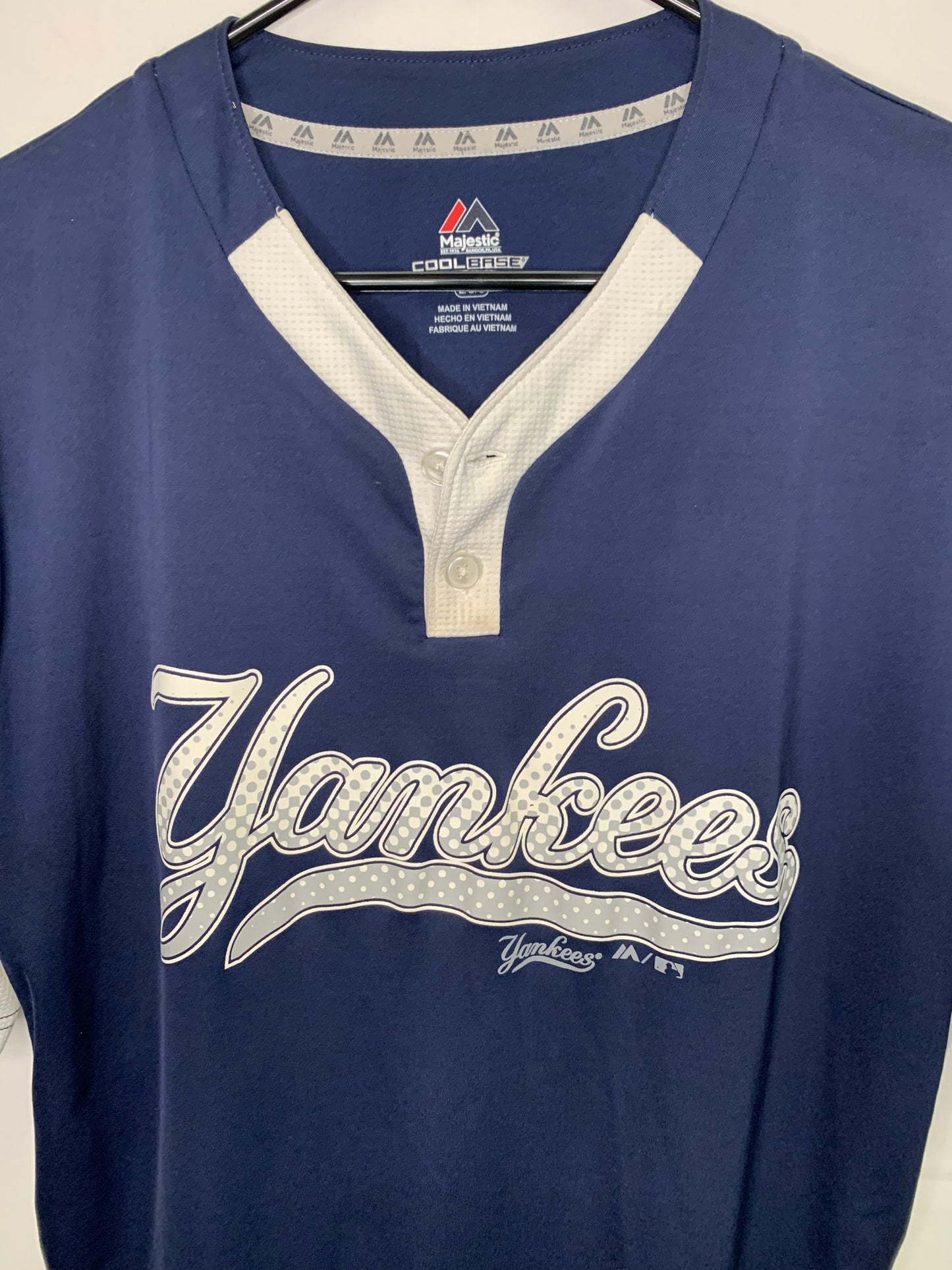 Majestic Cool Base New York Yankees Batting Practice Performance Pullover Jersey (Sz Large)