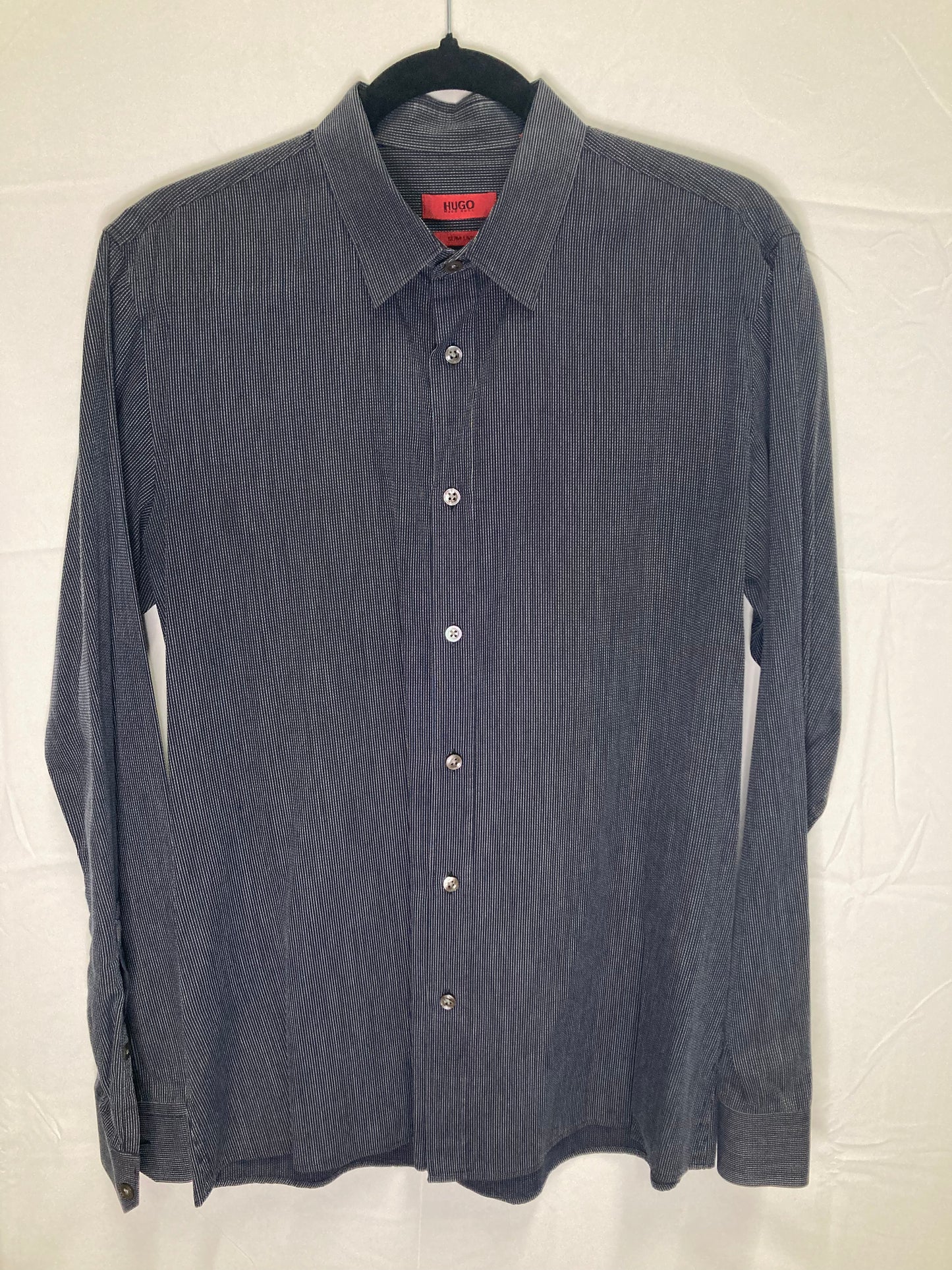 Hugo by Hugo Boss Fine Knit Slim Line Button Down Dress Shirt (Sz Medium)