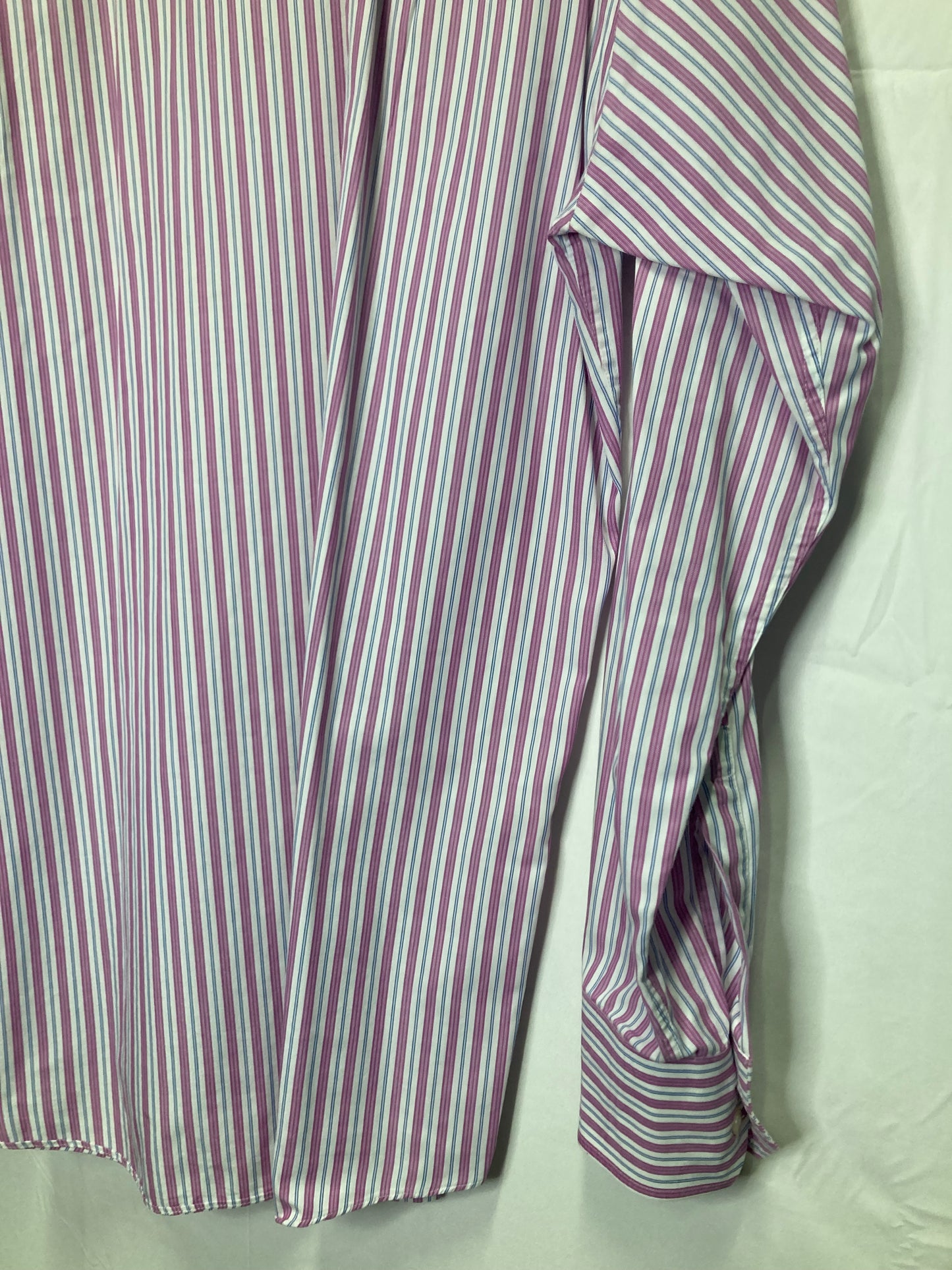 Hugo Boss Regular Fit Designer Button Down Dress Shirt (Sz 15.5-32/33)