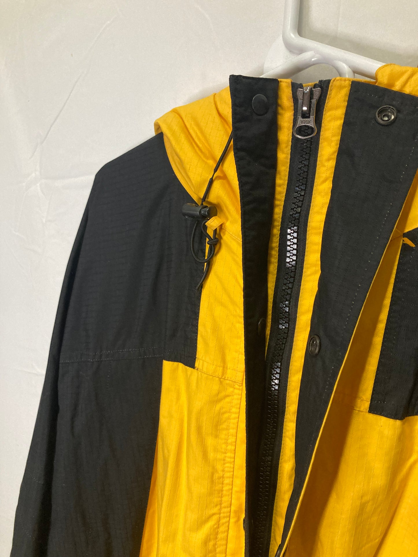 The North Face Gore-Tex Snow/ Ski Jacket (Sz Large)